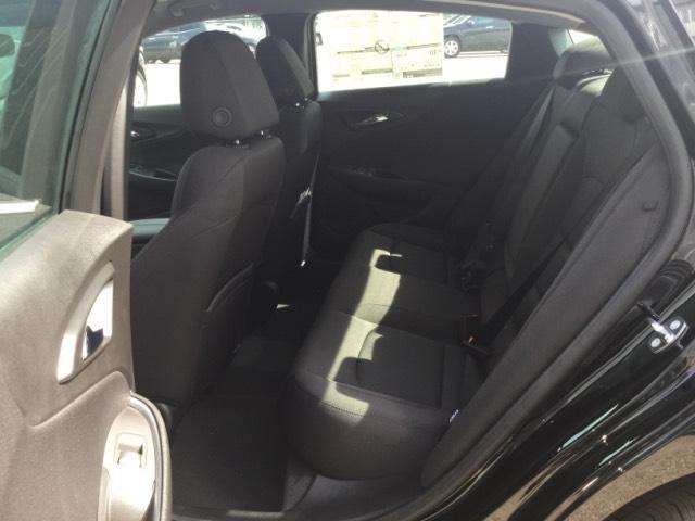 Chevrolet Malibu 2017 photo 9